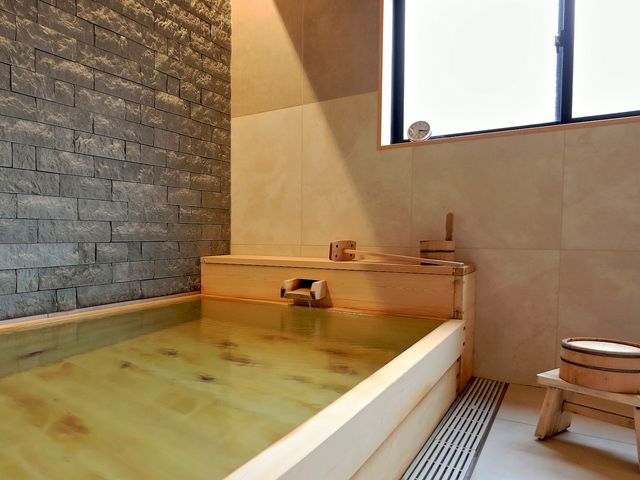 �O������ ���򂩂������̞w���C�i�ݐ؂荬���œ����\�j
�����̓������t�����̂��L���C�ɐ􂢗����܂��B_�݂��ɉB�����i�������ȏW�Ϗ����ƂƁj