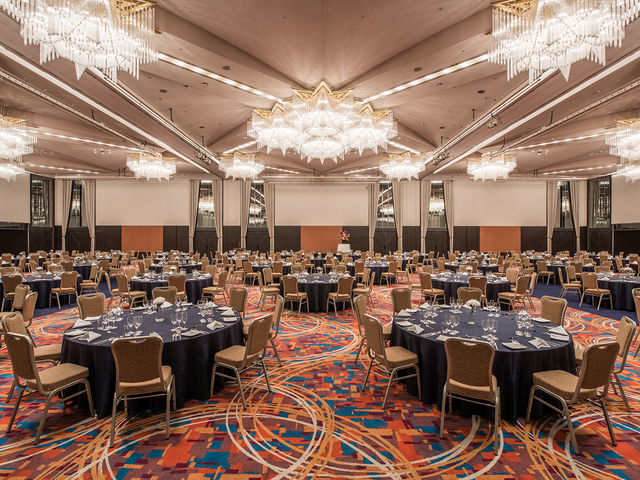 �����_ANA�N���E���v���U�z�e���_��