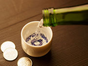 VnpremiumSAKE(KURA)̎ʐ^1