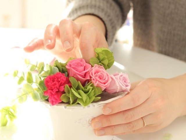 �v���U�[�u�h�t�����[�A�����W�̌�_�Ԃ̃A�g���G��MintGreen��