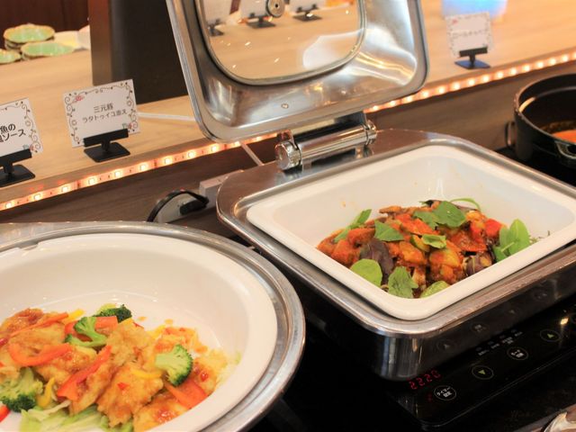 �m�H���j���[_�z�e���@�؃N���u���ف@���X�g�����u���[�Y�v