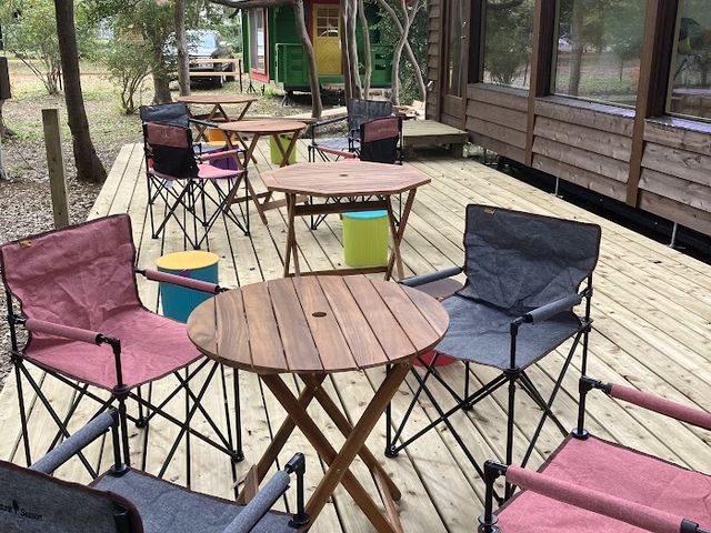 �E�b�h�f�b�L������܂��B�e��A���R�[�������p�ӂ��Ă��܂��B_�X�̂����т�