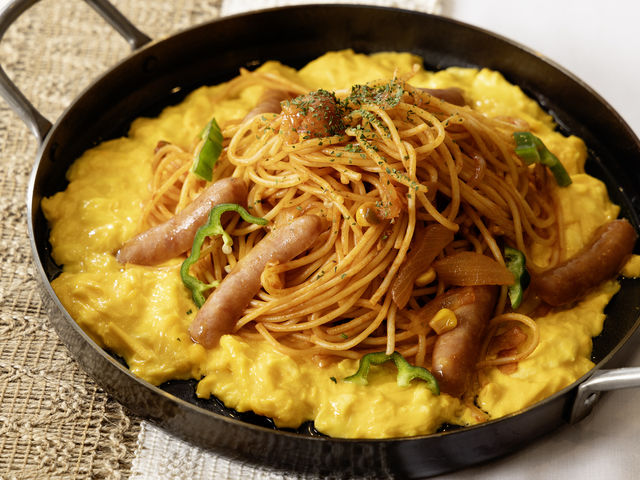 KOKO HOTEL ���É��ۂ̓��i�� �z�e���E�B���O���É��j