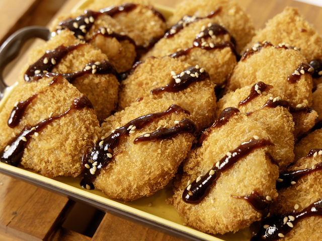 KOKO HOTEL ���É��ۂ̓��i�� �z�e���E�B���O���É��j