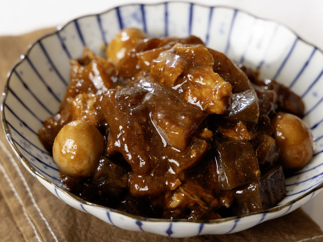 KOKO HOTEL ���É��ۂ̓��i�� �z�e���E�B���O���É��j