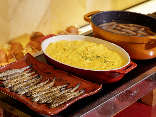 KOKO HOTEL ���É��ۂ̓��i�� �z�e���E�B���O���É��j