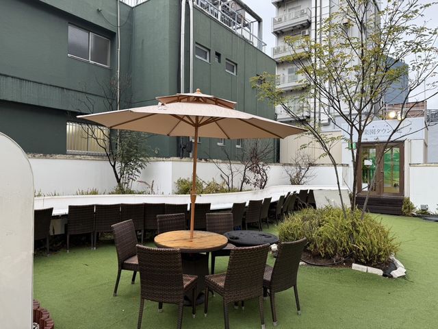 �r�܊y���^�E���̒� ~��Ƒ�n�̌b�݂�BBQ~