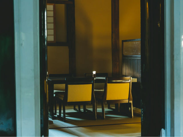 ���~��_�a��≮