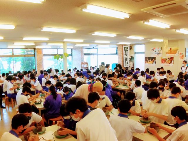 �y�܂��̉w�@�튊�ă��}�^�l�z��т˂�R�[�X�ő�P�R�O���l�Ή��@��i�̐��X_�܂��̉w �튊�ă��}�^�l