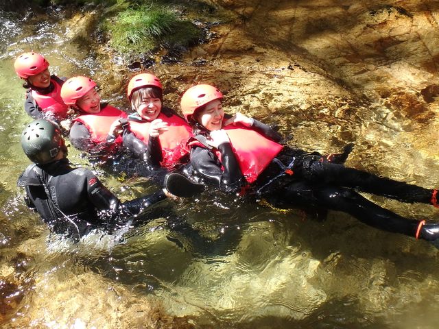 ���ꂢ�Ȑ��ɐg��C����i�L���j�I�j���O�j_ZIGGIES ADVENTURE JAPAN