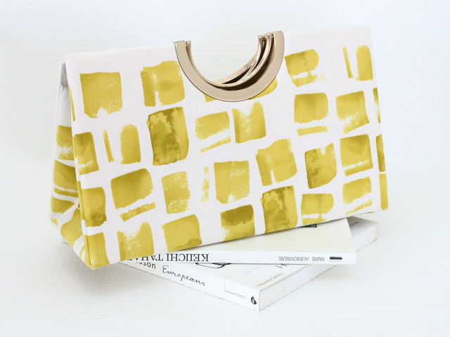 �J���g�i�[�W���ō��D��Ȃ��o�b�O�B�J���g�i�[�W���͔������ł͂���܂���I�@�����̒��Ŏg����l�X�ȃA�C�e������A�C���e���A��i�܂ł���܂�_�J���g�i�[�W�������o�[�Y(�z���ƕ�����)