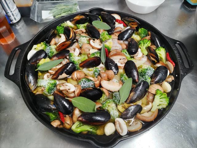 �c�̗l�̑ݐ؂�������Ă���܂��B_�z�y�̐X