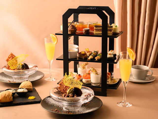 �S�قǂ���~�̃A�t�^�k�[���e�B�[Jouir du chocolat_�U ���C�����p�[�N�z�e�� �A�C�R�j�b�N ���䓰��