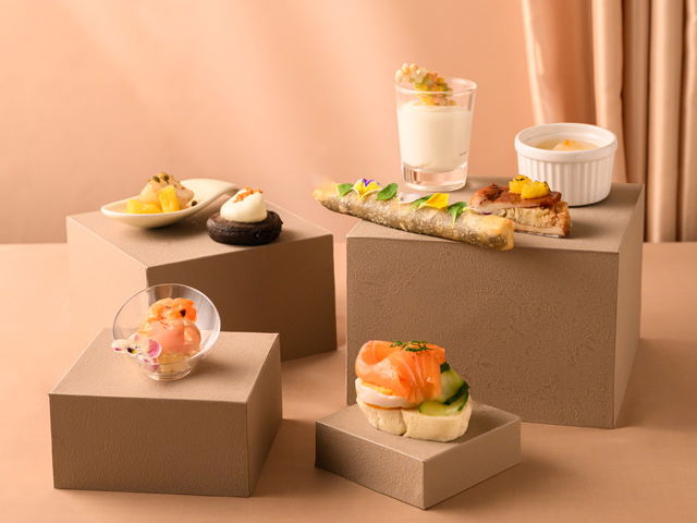 �S�قǂ���~�̃A�t�^�k�[���e�B�[Jouir du chocolat_�U ���C�����p�[�N�z�e�� �A�C�R�j�b�N ���䓰��