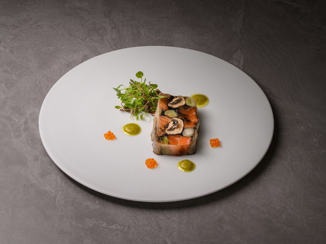 �g���E�g�T�[�����ƒ��l�M�̃e���[�k_�U ���C�����p�[�N�z�e�� �A�C�R�j�b�N ���䓰��