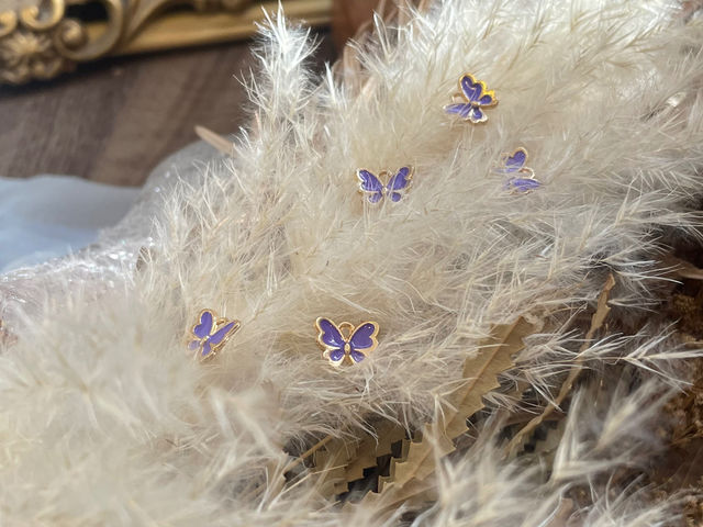 LIP ATELIER ���É��X