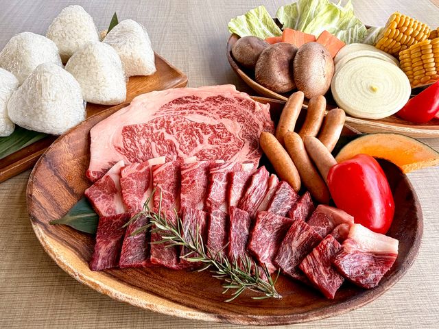 BBQ�y�J���f���@�ԋ��v���~�A���z3�l��_�숢�h�u���[�r�[�K�[�f��