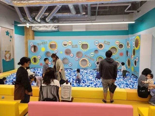 �u����{�[���v�[���v�͑�l���q�ǂ����y���߂�I_�t�@���^�W�[�L�b�Y���]�[�g P�A�P�A ����V���b�s���O�A���F�j���[ �k����X