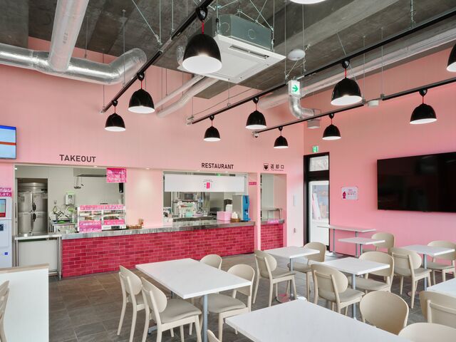 ���X�g�����E�e�C�N�A�E�g�R�[�i�[_���̉w�ӂ�т炽�炱�~���[�W�A��