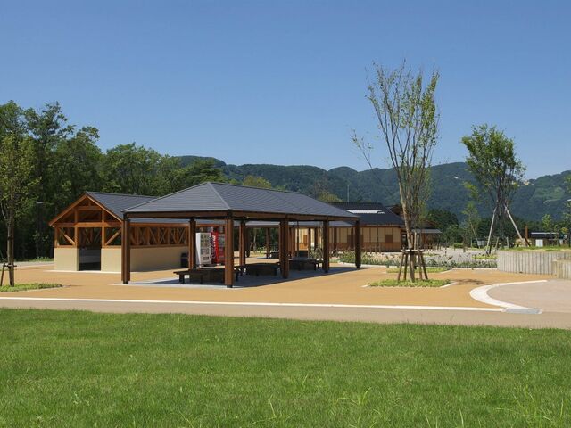 ���R�낭�e�[�}�p�[�N�@�g��I�[�g�L�����v��