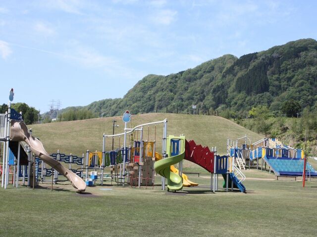 ���R�낭�e�[�}�p�[�N�@�g�����n�^�͍��E���쉀�n