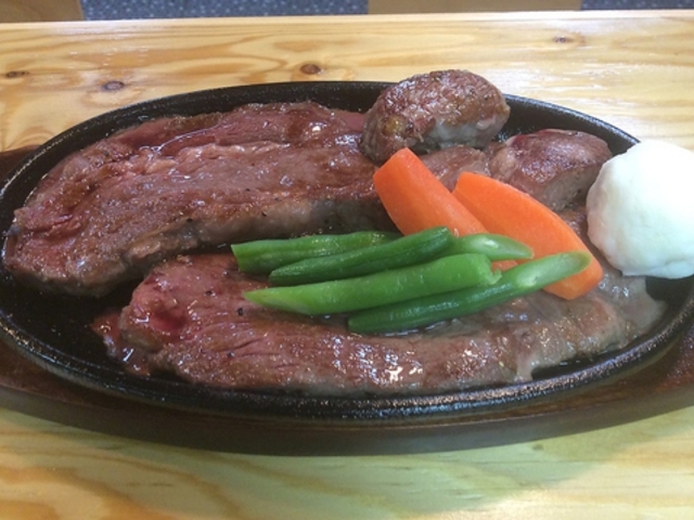 STEAK HOUSE OKINAWA BASE �����X�̎ʐ^1
