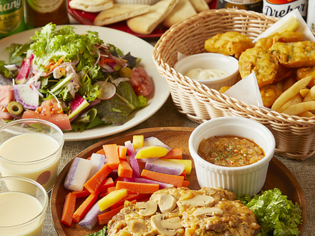 �T�N���J�t�F SAKURA CAFE &���X�g���� ���闢 NIPPORI�̎ʐ^1