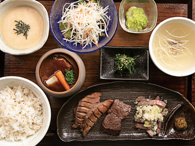 ���^���Ƙa���Ă� �t�� ��}���߂��{�X�̎ʐ^1