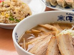 味の時計台 宇多津店の写真1