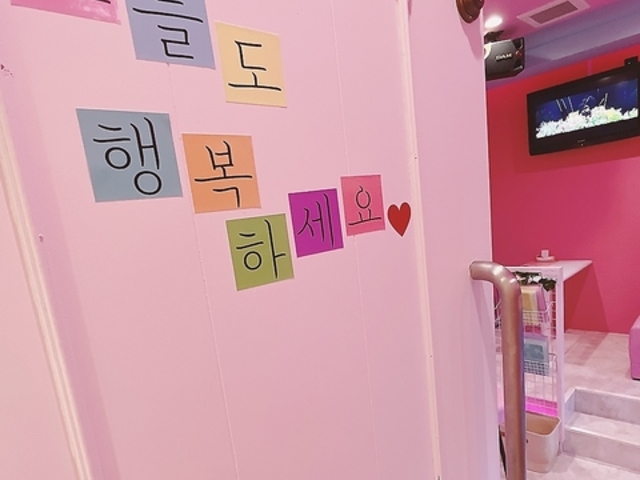 K-POP CAFE&BAR n̎ʐ^1