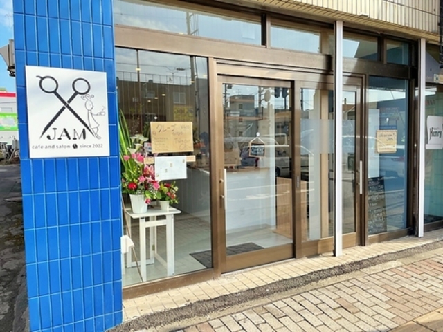 cafe and salon JAM̎ʐ^1