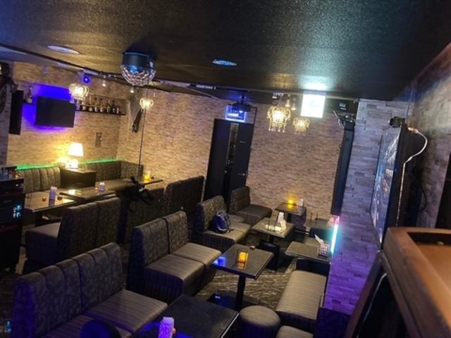 BAR LEGALISS  o[ KX̎ʐ^1