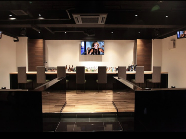 Bar Magic Hour o[ }WbNA[̎ʐ^1