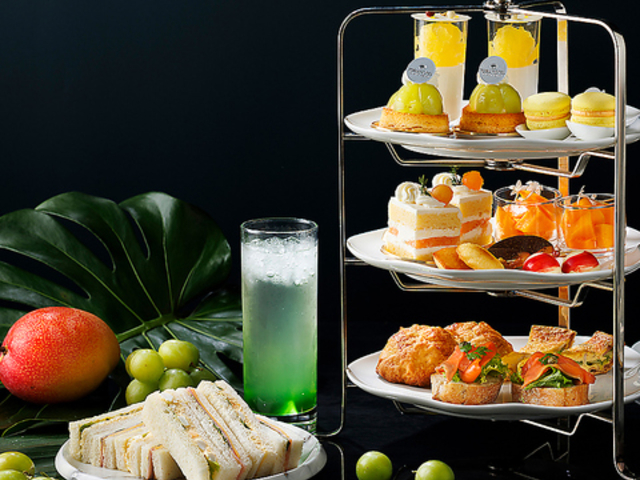 ���r�[���E���W �N���X�^�����[�u�����g�̎ʐ^1