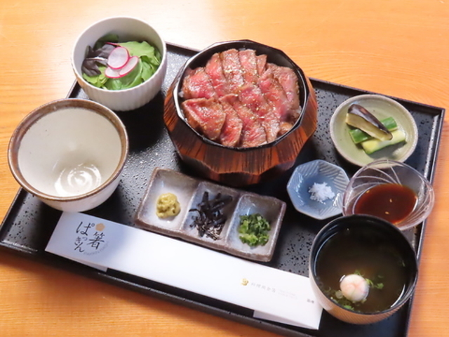 ̂܂ԂƏ{H  Momiji̎ʐ^1