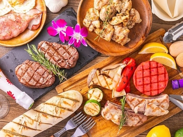 URBAN EARTH BBQ �{���؃~���[�h�X�̎ʐ^1