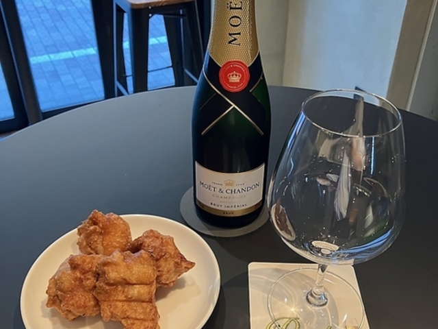 Wine Bar Peridot ���C���o�[�y���h�b�g�̎ʐ^1