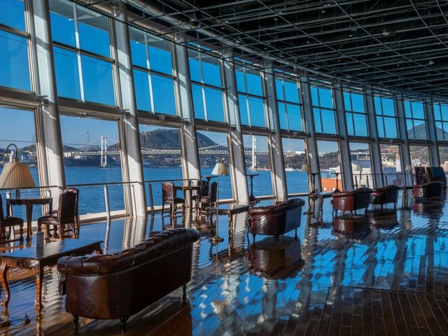 �吳�E���a�̍��؋q�D�f�b�L���C���[�W�������E���W�X�y�[�X�B_�֖�C���~���[�W�A��