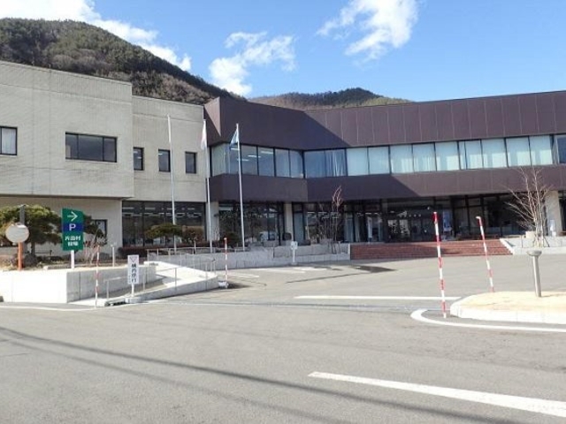 �Еi������ނ�Â���ό��ۂ̎ʐ^1