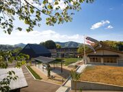 R˂ƁEׁisR𗬌CZ^[j̎ʐ^4