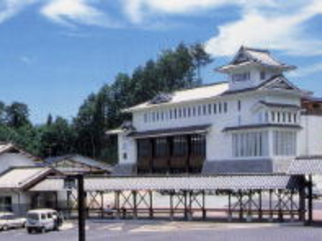 ���̉w�M�Z�H�������΂̏�̎ʐ^1