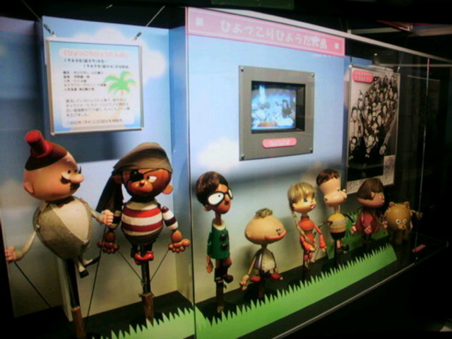 �m�g�j����������