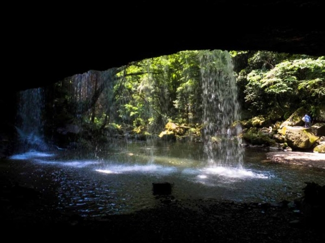 �烖������@�@���E�F�u����̎��O�\�񐧂ɂ������ƂȂ��Ă���܂��B