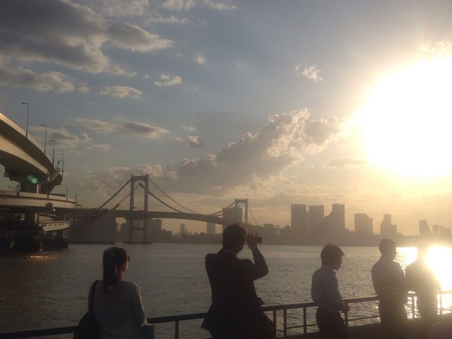 �X�[�c�̃��[�}���B���d����Y��ăN���[�Y�C��_�����s�ό��D�D