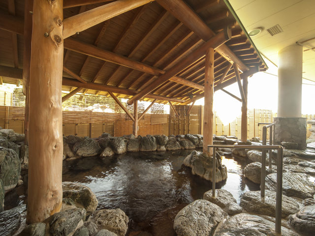 �j���Ƃ��ɘI�V���C������܂��B
�K�x�ɍL���ĉ��K�`�I_�������˓�����