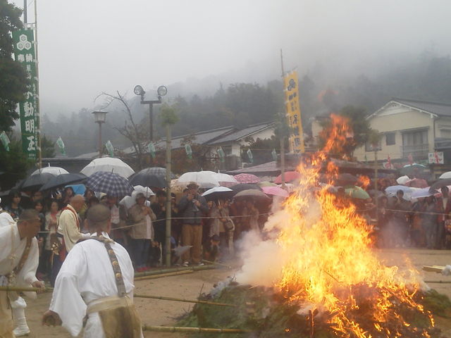 ���̌�@���V���񂪉΂̒���...(^^)/_�吹�@