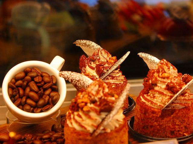 ���˂� �ߍ]�����X