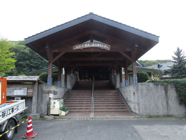 �{�ݓ���_�Ђ낵�܌����̐X