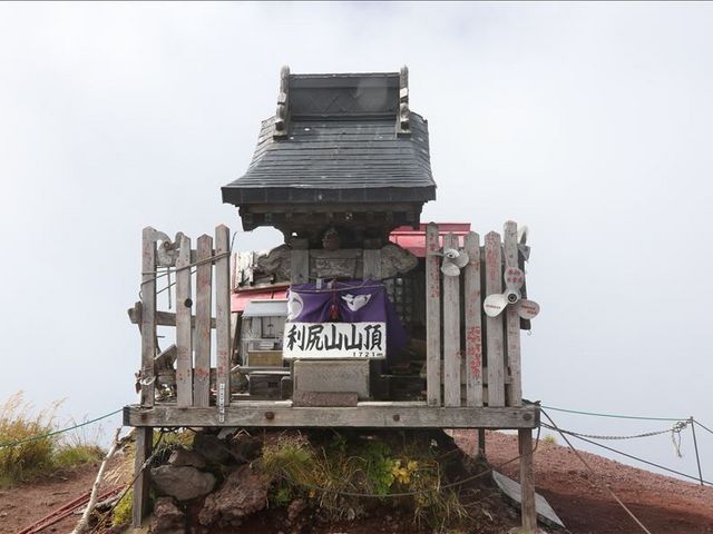 ���K�k��R���ɍՂ��Ă���_���K�R