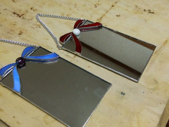 �F�B�ƐF�Ⴂ�ŃX�e���h�O���X����̌����܂����B_�K���X�H�[ �O���X�E�Y�[